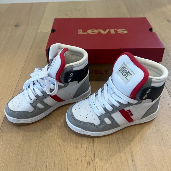 Levi's Kids Hightop Sneaker Shoe - Size 11 - Brand New in Box - Picture 5 of 6